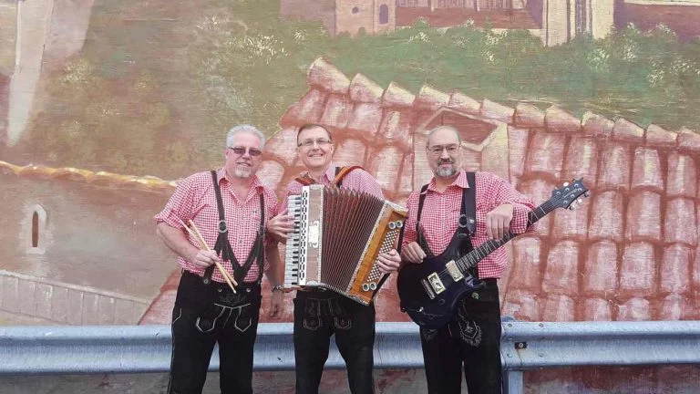 Read more about the article Euro Express plays Edelweiss Oktoberfest – Oct 20