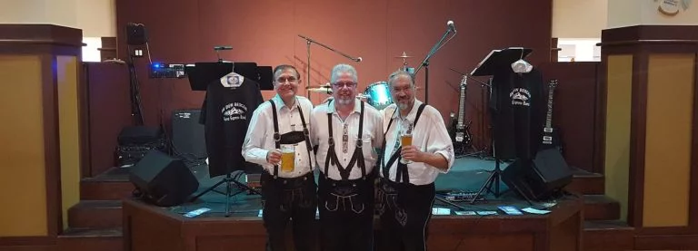Read more about the article Euro Express plays Chicago Blackhawks Oktoberfest – Sept 18th